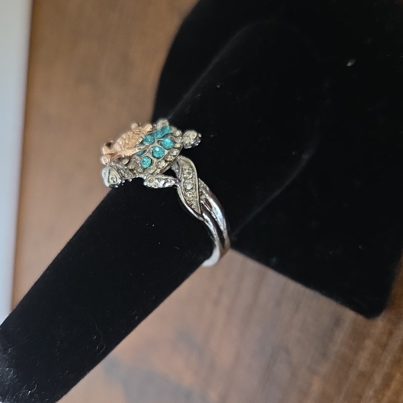 925 Silver Turtle Ring with Blue Accents - Picture 2 of 2